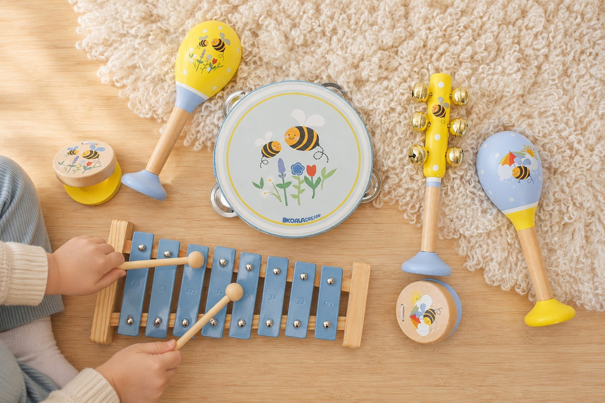 Buzzy Days 7 Piece Musical Set