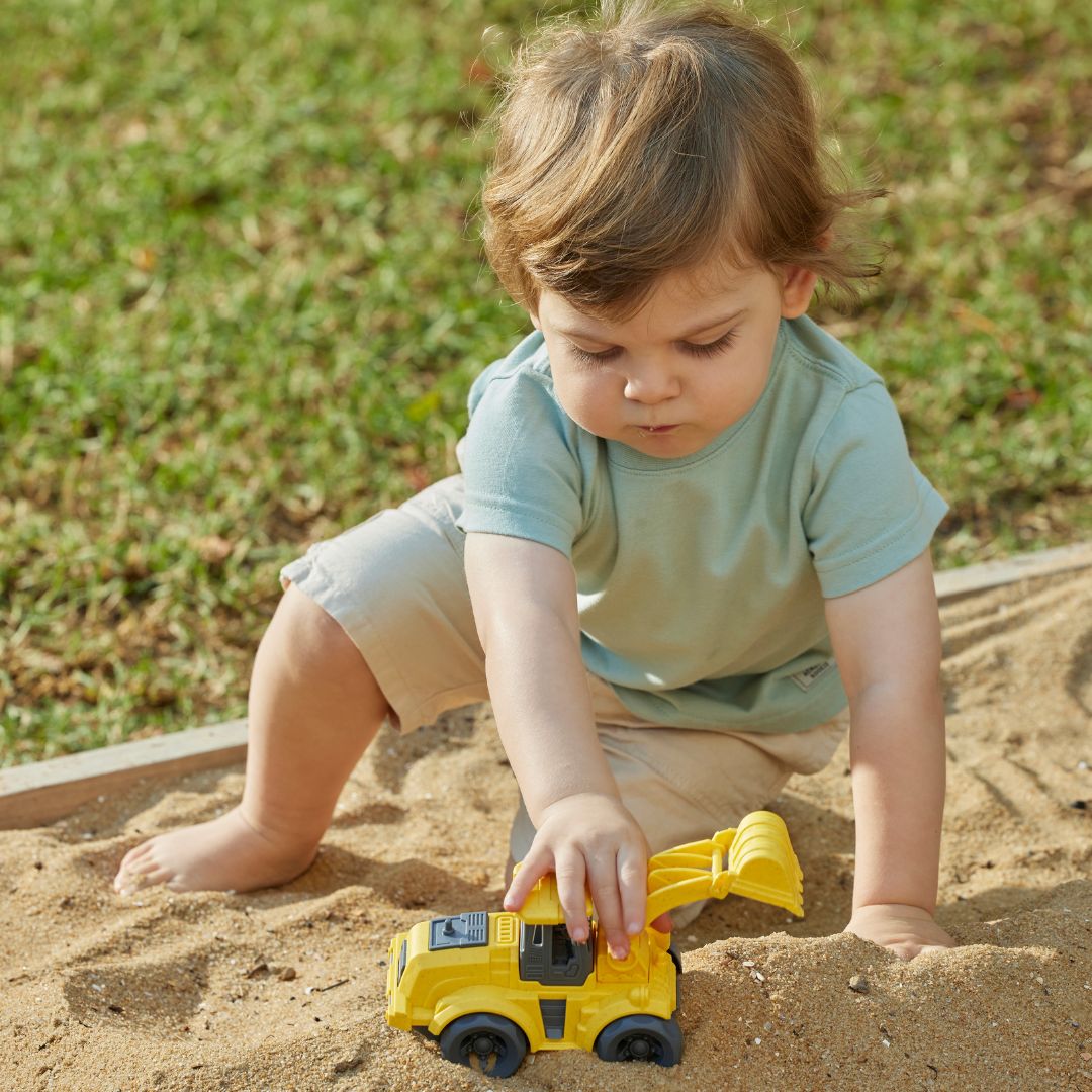 Jiggle & Giggle Bioplastic Excavator