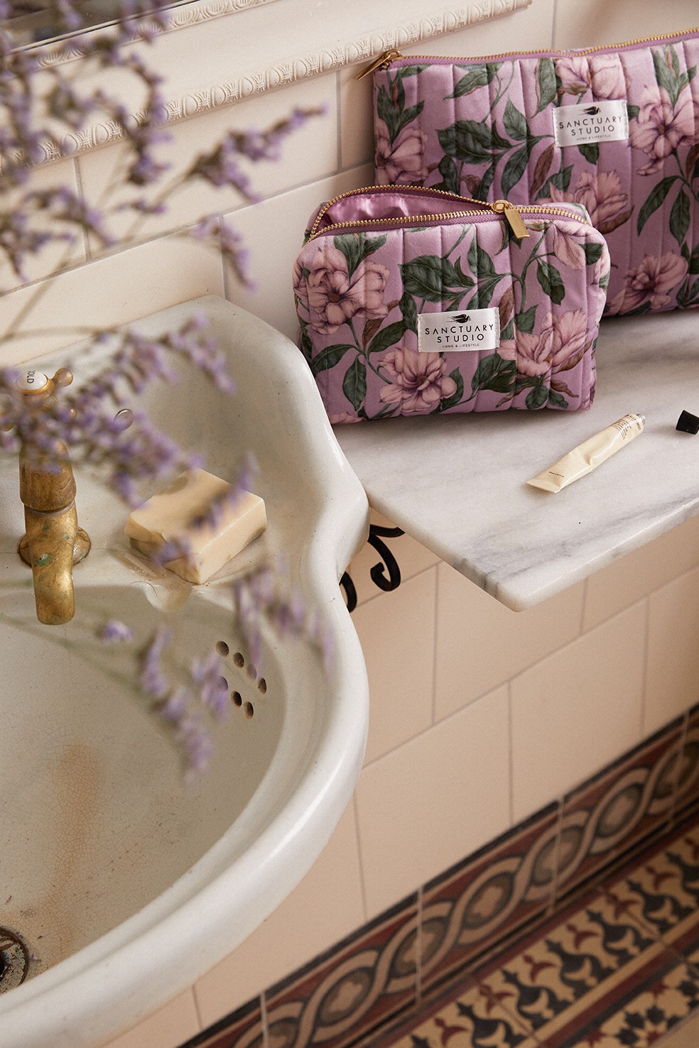 Magnolia Velvet Cosmetic Bag - Large