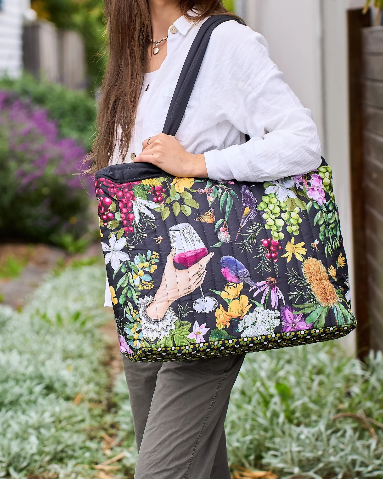 Comforter Bag - Vineyard Visions